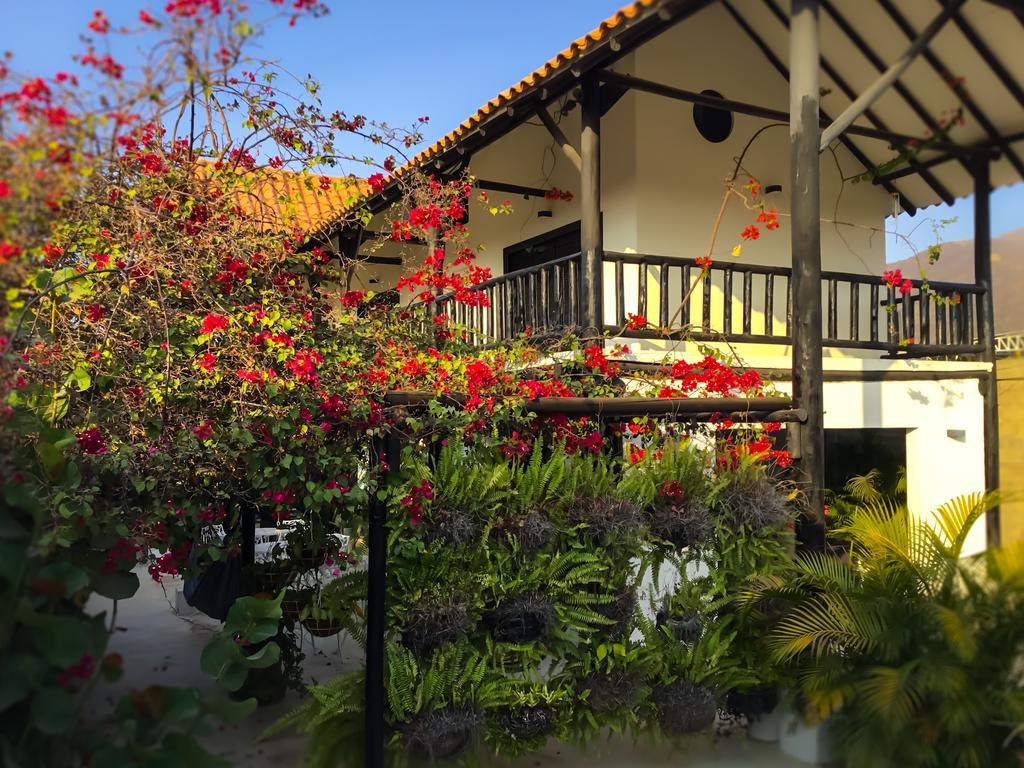 Casa Ines Bed and Breakfast Santa Marta  Esterno foto